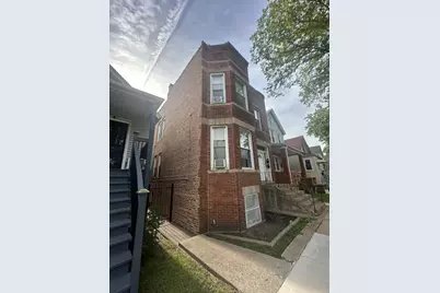10634 S Avenue O, Chicago, IL 60617 - Photo 1