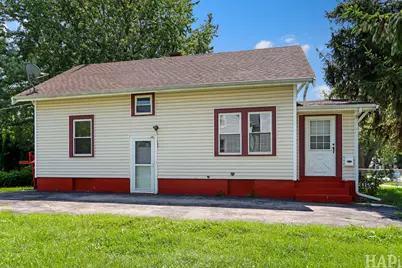 825 N Ash Street, Waukegan, IL 60085 - Photo 16