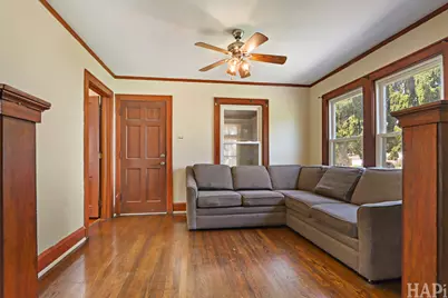 825 N Ash Street, Waukegan, IL 60085 - Photo 2