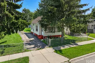 825 N Ash St, Waukegan, IL 60085 - Photo 20