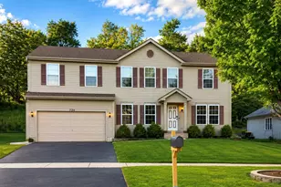 720 Ridge Dr, Marengo, IL 60152 - Photo 1