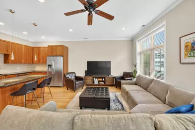 2245 W North Avenue #202, Chicago, IL 60647 - Photo 8