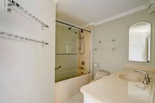 401 E Ontario St, Chicago, IL 60611 - Photo 50