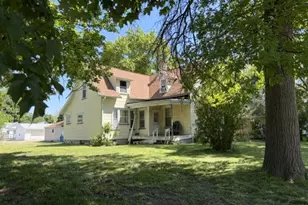 533 9th St, Lasalle, IL 61301 - Photo 2