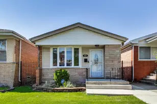 431 W 98th St, Chicago, IL 60628 - Photo 1