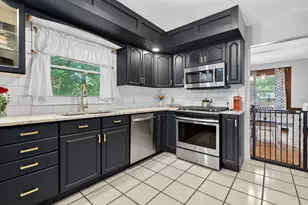 4450 E 1309th Rd, Earlville, IL 60518 - Photo 4