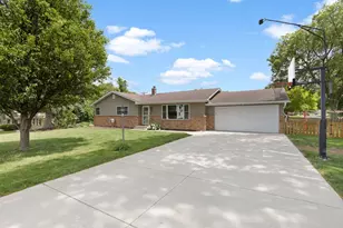 2103 Delcy Dr, Rockford, IL 61107 - Photo 1