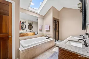 45 Briargate Cir, Sugar Grove, IL 60554 - Photo 22