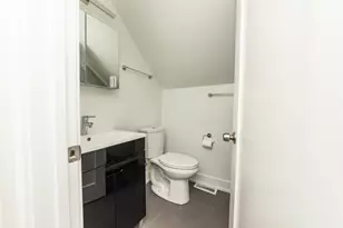 2045 N Wolcott Ave, Chicago, IL 60614 - Photo 16