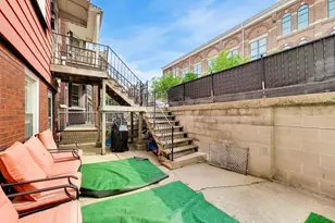 1910 S Leavitt St, Chicago, IL 60608 - Photo 4