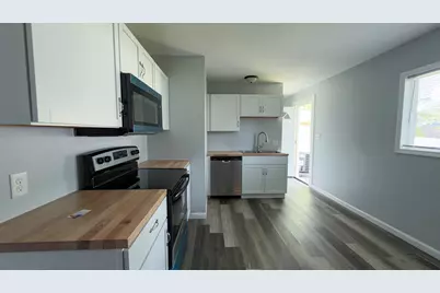 1516 N Mattis Avenue, Champaign, IL 61821 - Photo 2