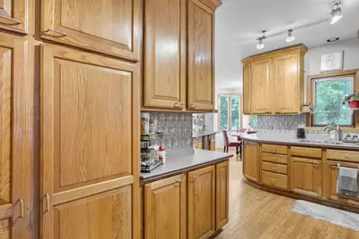 316 E Highland Avenue, Villa Park, IL 60181 - Photo 12