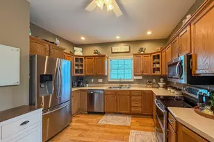 3906 Turnberry Dr, Champaign, IL 61822 - Photo 14