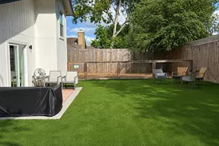 5405 Meadow Crest, Austin, TX 78744 - Photo 20