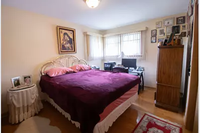 8662 N Merrill Street, Niles, IL 60714 - Photo 16