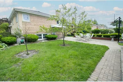 8662 N Merrill Street, Niles, IL 60714 - Photo 26