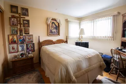 8662 N Merrill Street, Niles, IL 60714 - Photo 18