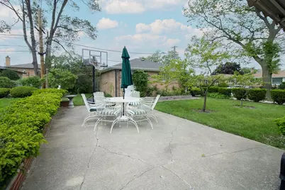 8662 N Merrill Street, Niles, IL 60714 - Photo 24