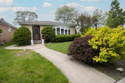 8662 N Merrill Street, Niles, IL 60714 - Photo 1