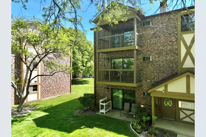 811 S Dwyer Avenue #E, Arlington Heights, IL 60005 - Photo 4