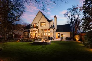 849 E Hillside Rd, Naperville, IL 60540 - Photo 2