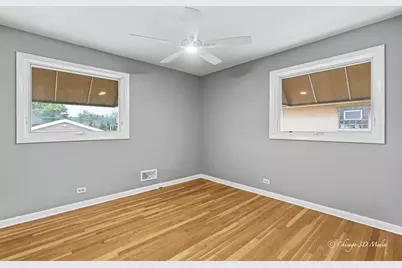 7349 W Breen Street, Niles, IL 60714 - Photo 16