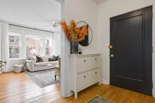 3503 N Lakewood Ave, Chicago, IL 60657 - Photo 2
