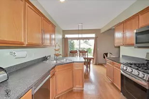 2733 Foxwood Dr, New Lenox, IL 60451 - Photo 8