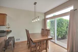 2733 Foxwood Dr, New Lenox, IL 60451 - Photo 6