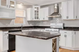 8631 W Summerdale Ave, Chicago, IL 60656 - Photo 10