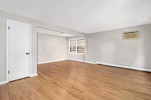 8631 W Summerdale Ave, Chicago, IL 60656 - Photo 4