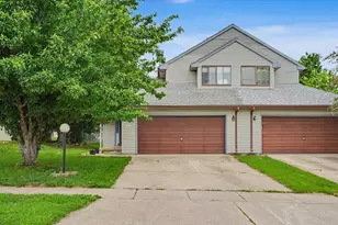 711 Higgins Rd, Champaign, IL 61822 - Photo 2