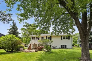 3207 Indianwood Ln, Joliet, IL 60431 - Photo 2