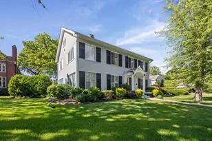 411 Laurel Ave, Highland Park, IL 60035 - Photo 4