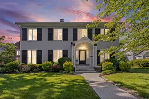 411 Laurel Ave, Highland Park, IL 60035 - Photo 1