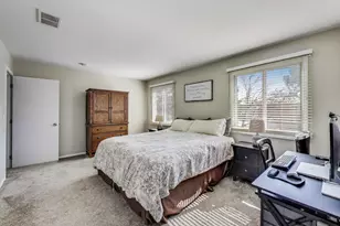 7044 Yorkshire Dr, Woodridge, IL 60517 - Photo 16