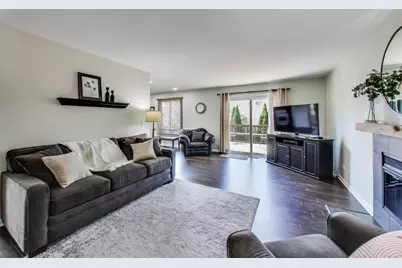 7044 Yorkshire Drive, Woodridge, IL 60517 - Photo 14