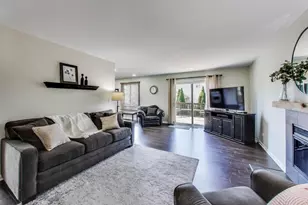 7044 Yorkshire Dr, Woodridge, IL 60517 - Photo 14