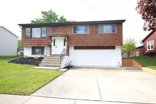 7523 Nottingham Dr, Tinley Park, IL 60477 - Photo 1
