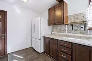 424 Titsworth Ct, Aurora, IL 60505 - Photo 10