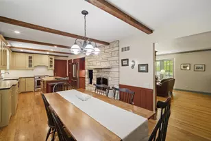 237 Beachview Ln, North Barrington, IL 60010 - Photo 8