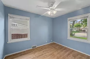 1191 White St, Des Plaines, IL 60016 - Photo 16