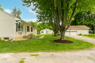 698 N 2853rd Rd, Lasalle, IL 61301 - Photo 10