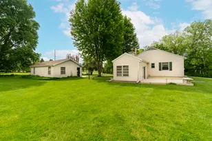 698 N 2853rd Rd, Lasalle, IL 61301 - Photo 24