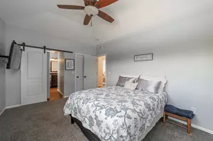 314 April Ct, North Aurora, IL 60542 - Photo 14