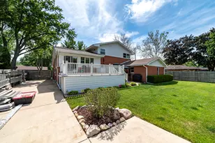 314 April Ct, North Aurora, IL 60542 - Photo 34