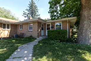 1807 Guilford Rd, Rockford, IL 61107 - Photo 2