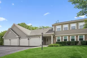 33 Ashburn Ct, Schaumburg, IL 60193 - Photo 2