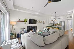 3053 N Clifton Ave, Chicago, IL 60657 - Photo 2
