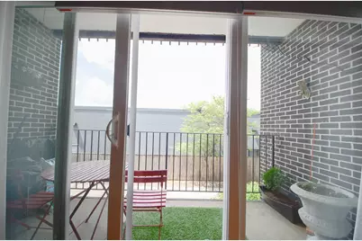 4718 Russett Lane #104, Skokie, IL 60076 - Photo 6